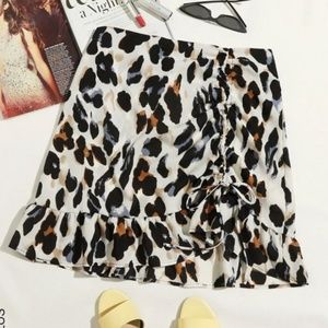 SHEIN plus animal print skirt